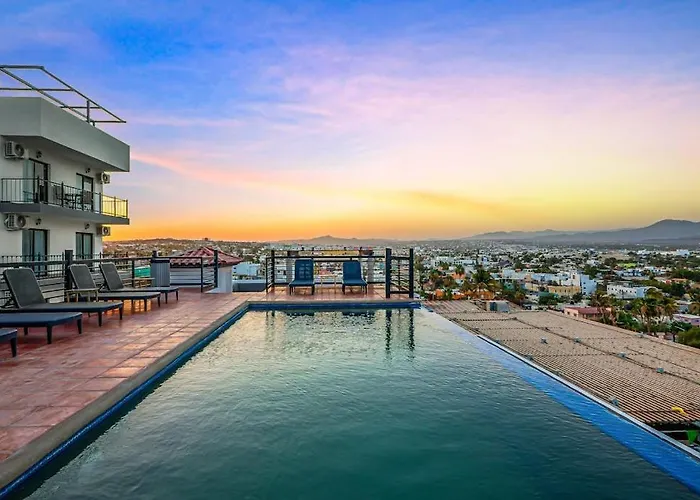 Сasa de vacaciones Dog-friendly With Rooftop Infinity Pool, Gym, Ac & Balcony