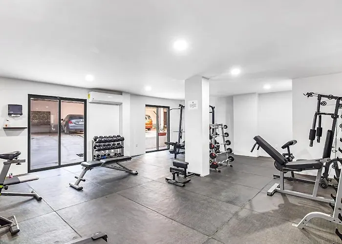 Сasa de vacaciones Dog-friendly With Rooftop Infinity Pool, Gym, Ac & Balcony *